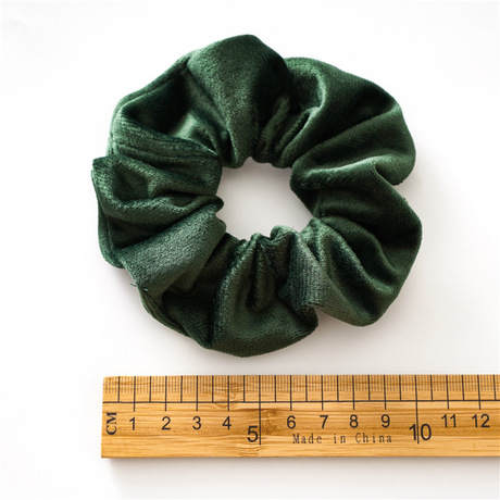 Autumn and winter velvet large intestine circle three-state accessories Cross-border new hair circle women's ponytail tie release circle Headwear manufacturer approval Application Scenario