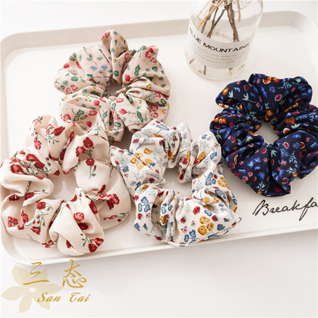 Wholesale of new spring and summer fresh and delicate floral hair bands from Japanese and Korean online shopping sources. Instagram-style Japanese-style women's headwear fabric bands full figure