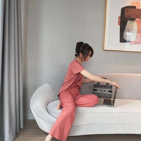 Short-sleeved ice silk home wear, Daisy print casual and fashionable set, home outerwear pajama set Item Picture