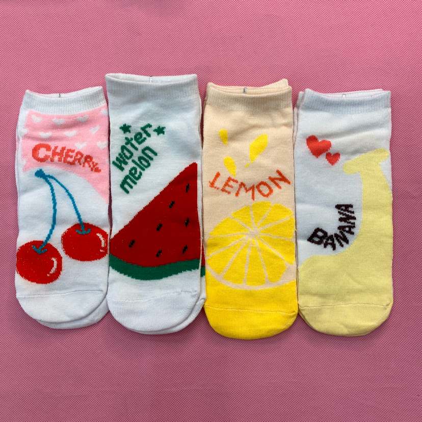 Socks, street stalls, export socks, Yiwu quality goods, street stalls, Korean version female cartoon socks, female polyester-cotton boat socks, spring, summer and autumn short and thin socks, cartoon socks, export socks details Picture