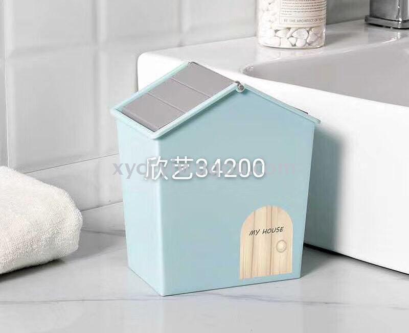 Creative House Mini Trash can Application Scenario