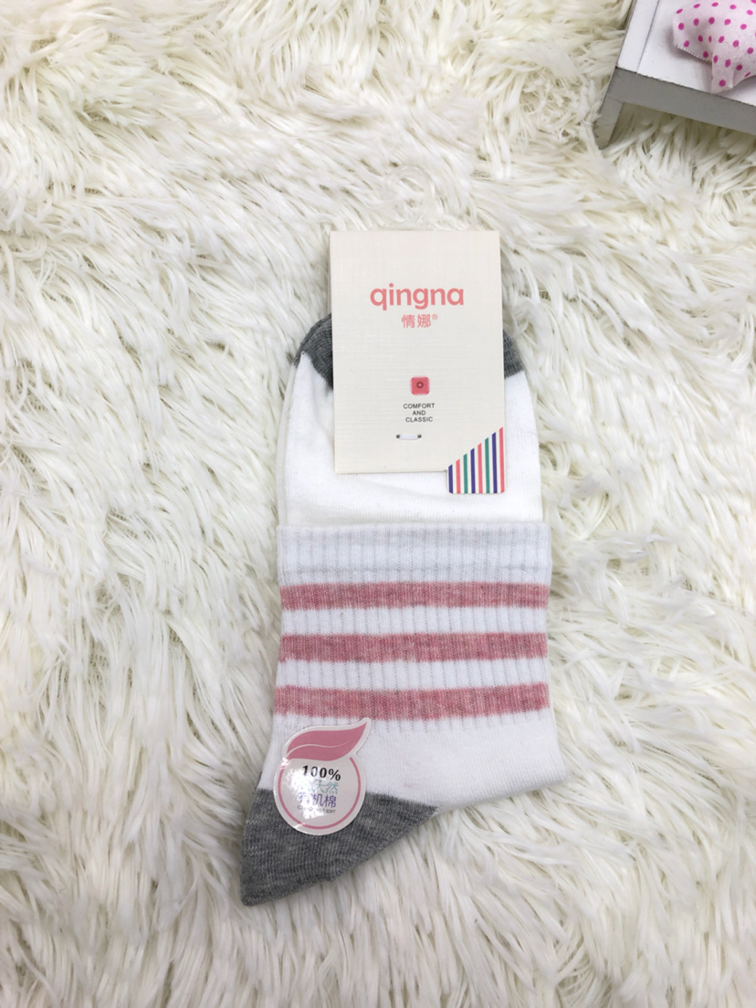 Popular female Instagram trendy and versatile student sports Korean style school style street personality spring and summer horizontal bar socks Application Scenario