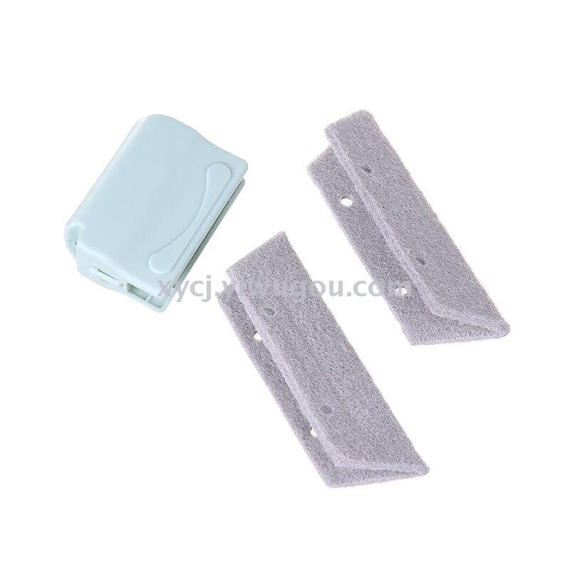 Japanese-style window groove cleaning brush Application Scenario