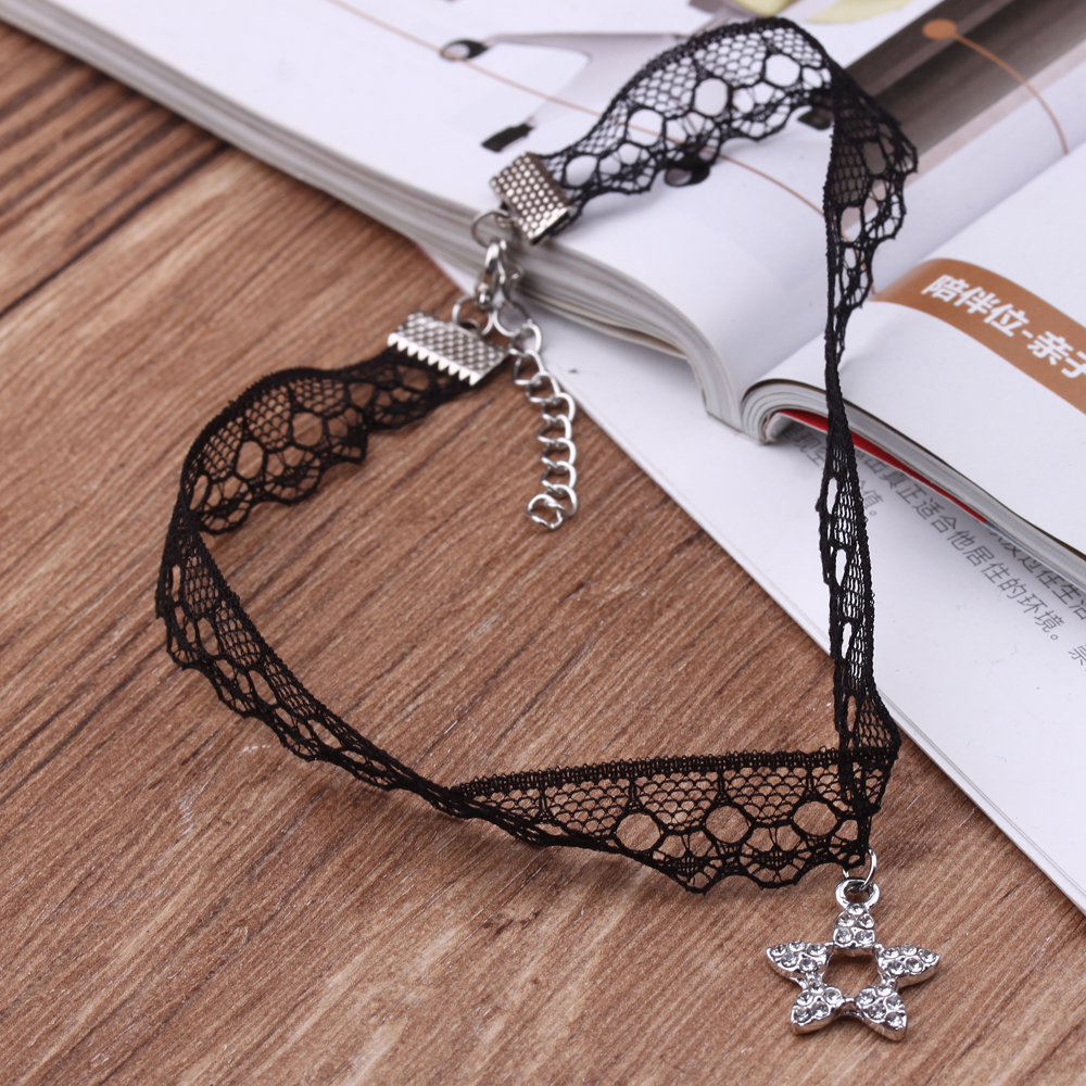 10-yuan store Star lace necklace, black necklace for women, Korean version collarbone chain, Japanese and Korean style neck accessory, collar and neck strap
