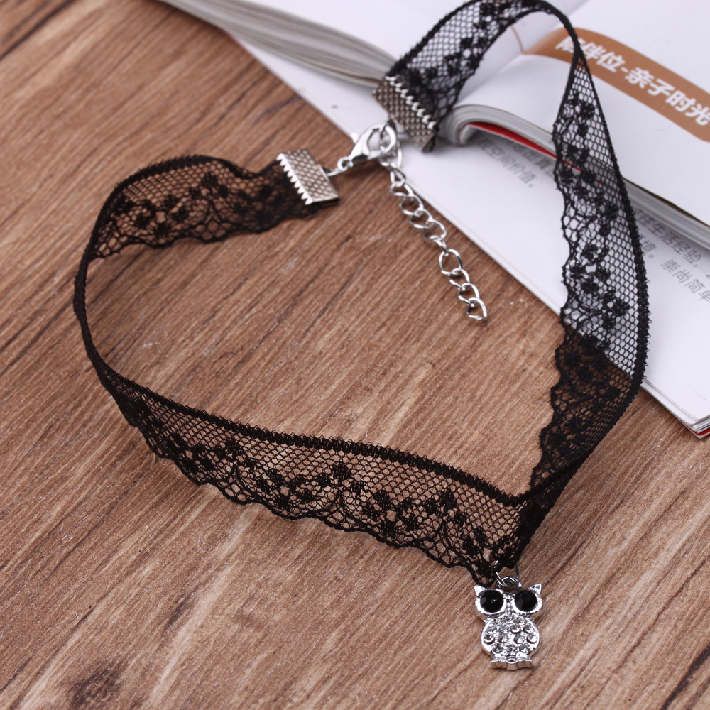 10-yuan store Star lace necklace, black necklace for women, Korean version collarbone chain, Japanese and Korean style neck accessory, collar and neck strap Application Scenario