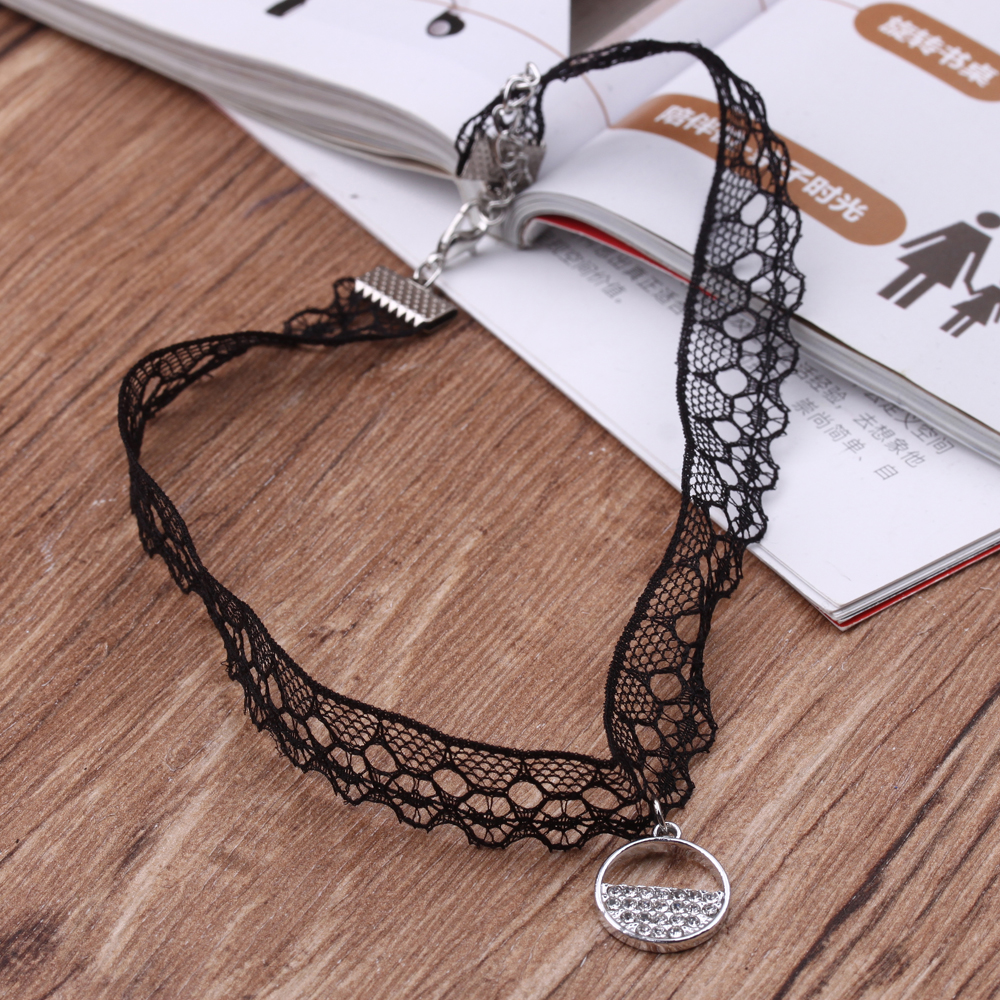 10-yuan store Star lace necklace, black necklace for women, Korean version collarbone chain, Japanese and Korean style neck accessory, collar and neck strap details Picture