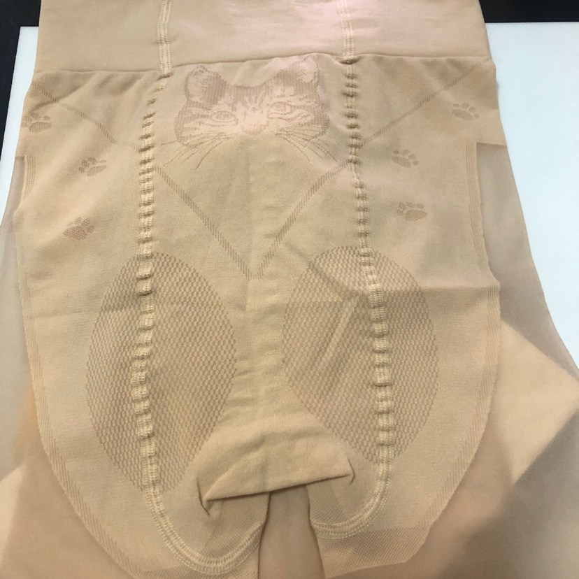 DIY cat paw socks from street stalls, freely cut to slim and shape the body without coming apart. Women's pantyhose, stockings and base socks Item Picture