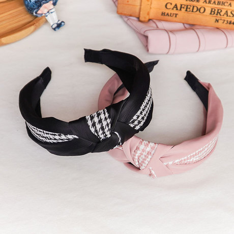 New Korean-style hair band with a retro checkered pattern, wide edge cross-knotting hair clip, headband for women, factory direct sales details Picture