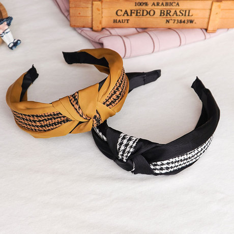 New Korean-style hair band with a retro checkered pattern, wide edge cross-knotting hair clip, headband for women, factory direct sales Specification drawing
