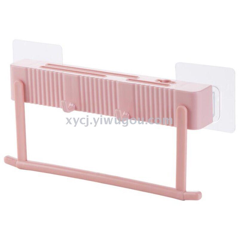 رفوف في مطبخ مزروعة بسكاكين مثقوبة Item Picture