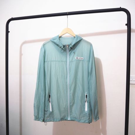 Outdoor sun-protective clothing, men's and women's sports windbreaker, ultra-thin coat, Korean-style trendy jacket, breathable summer skin clothing, sun-protective clothing Application Scenario