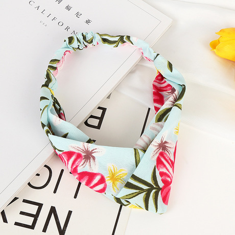 Direct sale of Korean classic printed facial masks, loose and tight interlaced hair ties, simple and retro hair accessories and headwear Application Scenario