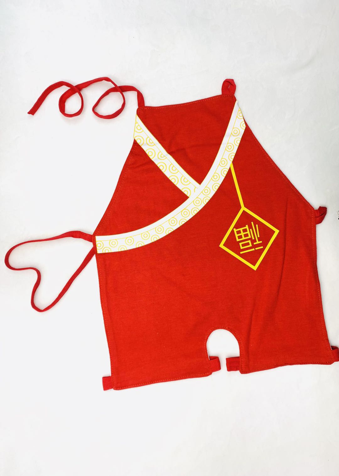 Baby belly band, suitable for all seasons, thin newborn baby belly guard with feet, red belly band Application Scenario
