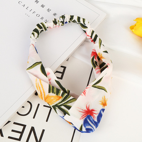 Direct sale of Korean classic printed facial masks, loose and tight interlaced hair ties, simple and retro hair accessories and headwear details Picture