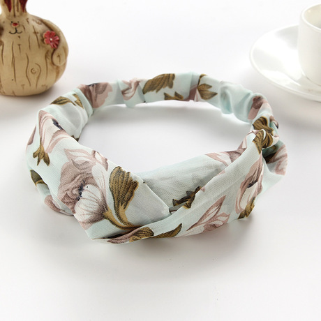 Simple style versatile hair band for washing face, fresh and sweet makeup hair cover, cute and fresh fabric hair band in stock Item Picture