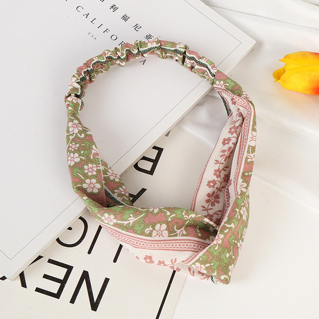 Direct sales from the manufacturer of Korean version fresh, retro and classic patterned facial cleansing hair band, versatile chiffon and fashionable ladies' hair band Specification drawing
