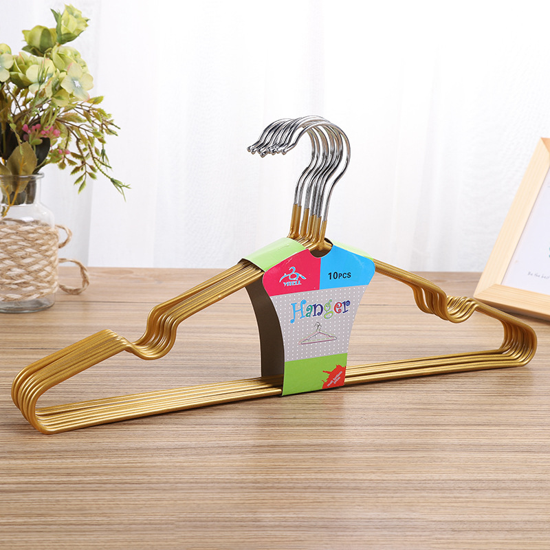 0856 Best-selling household multi-functional grooved anti-slip clothes drying rack, fresh, simple, sturdy and durable, patterned clothes drying rack Application Scenario