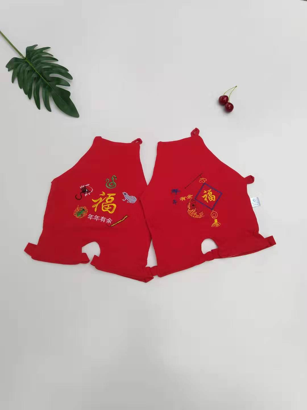 The big red "Fu" character baby belly band is festive. It's a baby belly band for newborns to prevent catching a cold and protect the belly. The belly band is embroidered Specification image