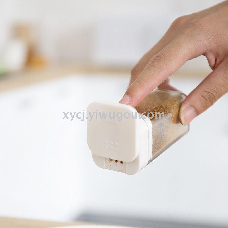 Kitchenware seasoning bottle, oil control bottle, salt and condiment storage bottle Application Scenario