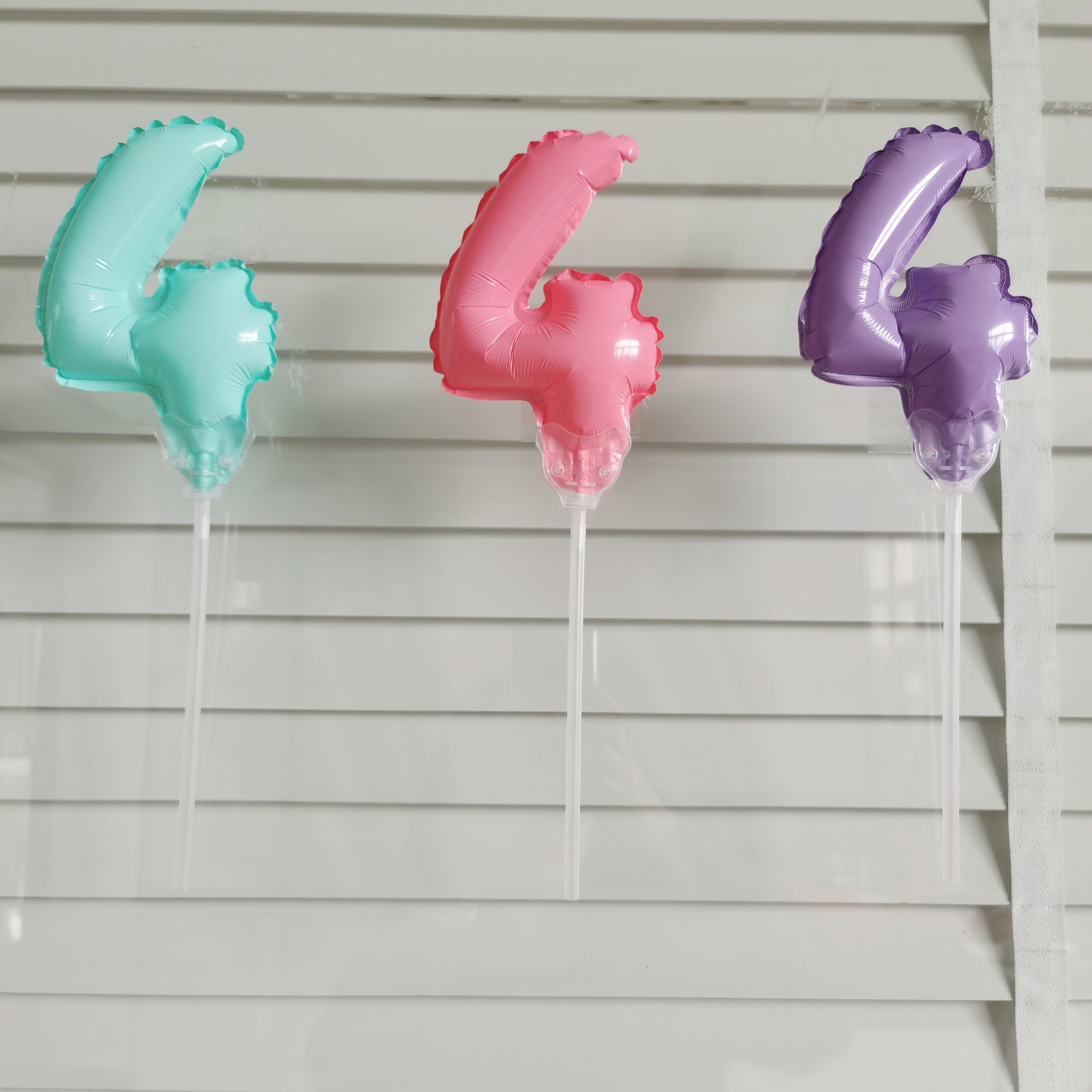 Venta al por mayor pequeño clip de la pieza soporte rod 0-9 números bola juguetes para vacaciones regalos globos Item Picture