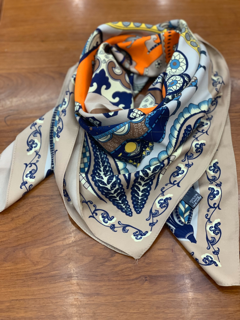90 square scarf Twill fabric Silk scarf top grade gift box Holiday gift