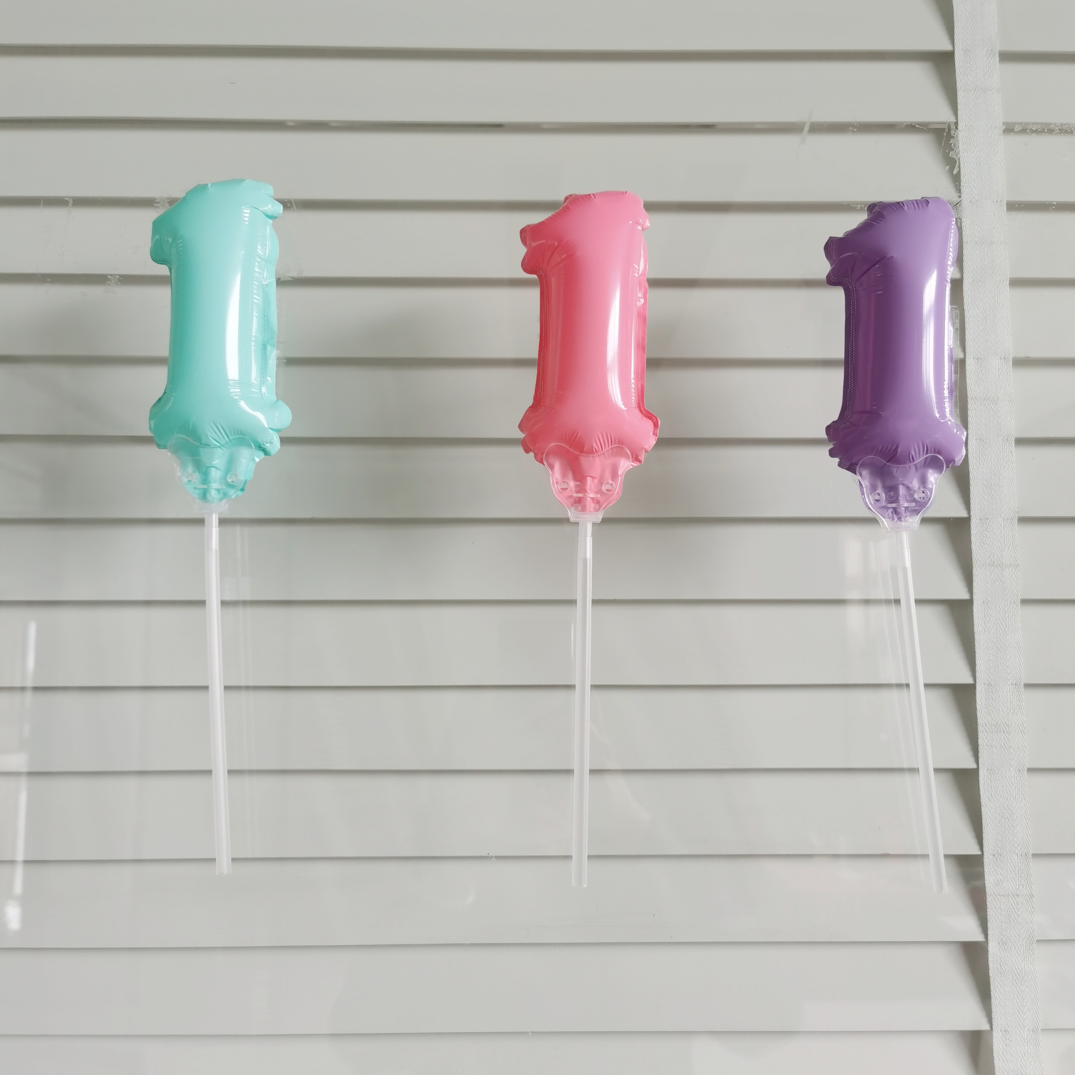 Venta al por mayor pequeño clip de la pieza soporte rod 0-9 números bola juguetes para vacaciones regalos globos details Picture