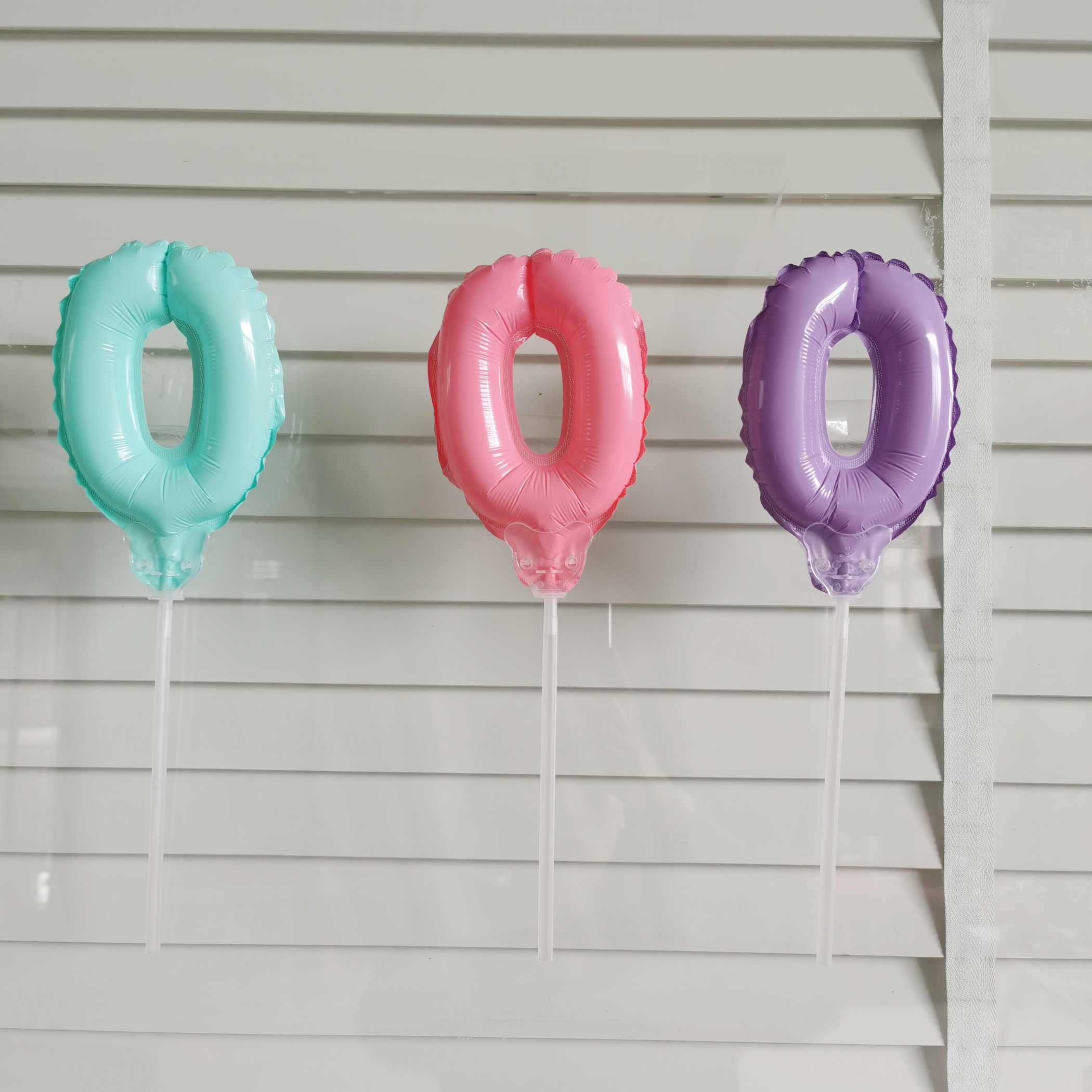 Venta al por mayor pequeño clip de la pieza soporte rod 0-9 números bola juguetes para vacaciones regalos globos