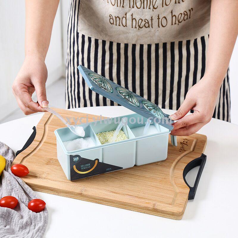 The kitchen features a creative side-opening three-style flavor box