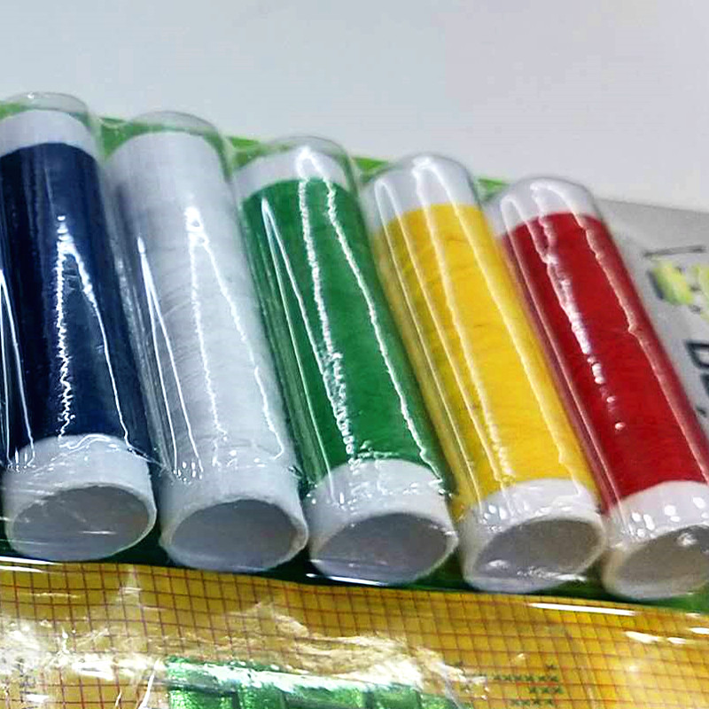 Sunshine Department Store Portable Mini Needle and Thread, household needle and thread sewing kit with multiple types of needles Application Scenario