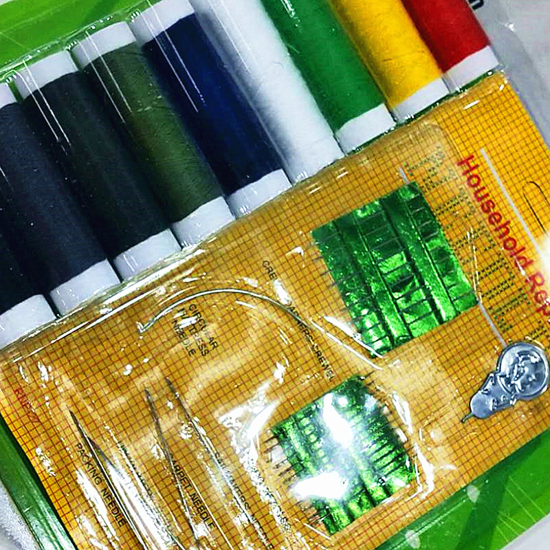 Sunshine Department Store Portable Mini Needle and Thread, household needle and thread sewing kit with multiple types of needles details Picture