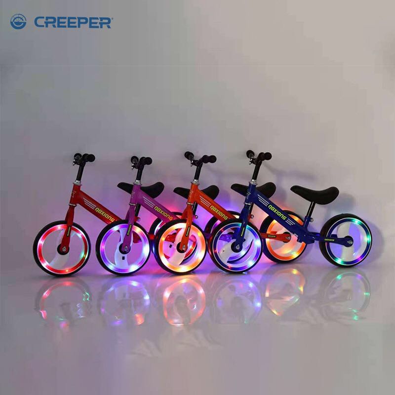 厂家直销新款闪光儿童平衡车12寸童车CREEPER