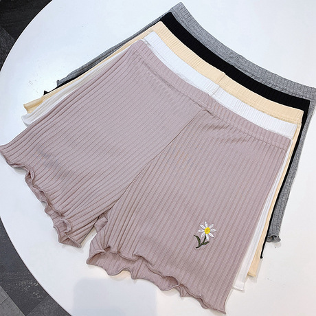 New spring/summer Solid color rolled hem safety pants small Daisy embroidery imitation walking leggings three points ladies chrysanthemum short thumbnail