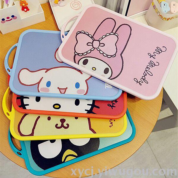 The new cutting boards vary in thickness from square to round Item Picture