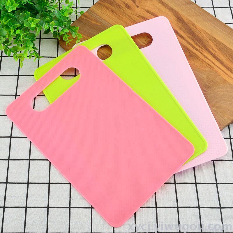 The new cutting boards vary in thickness from square to round