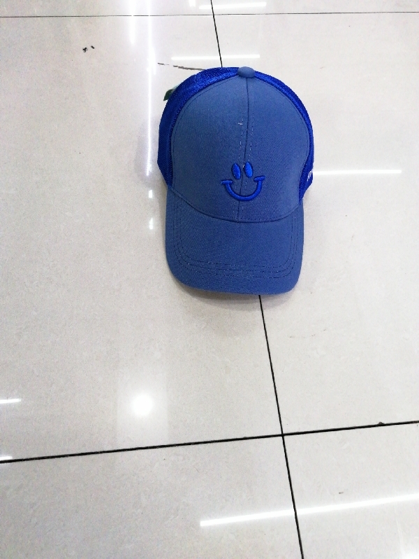 New cartoon children's net caps, summer outdoor sunshade baseball caps, baby three-dimensional embroidered smiling faces, and other types of hats Application Scenario