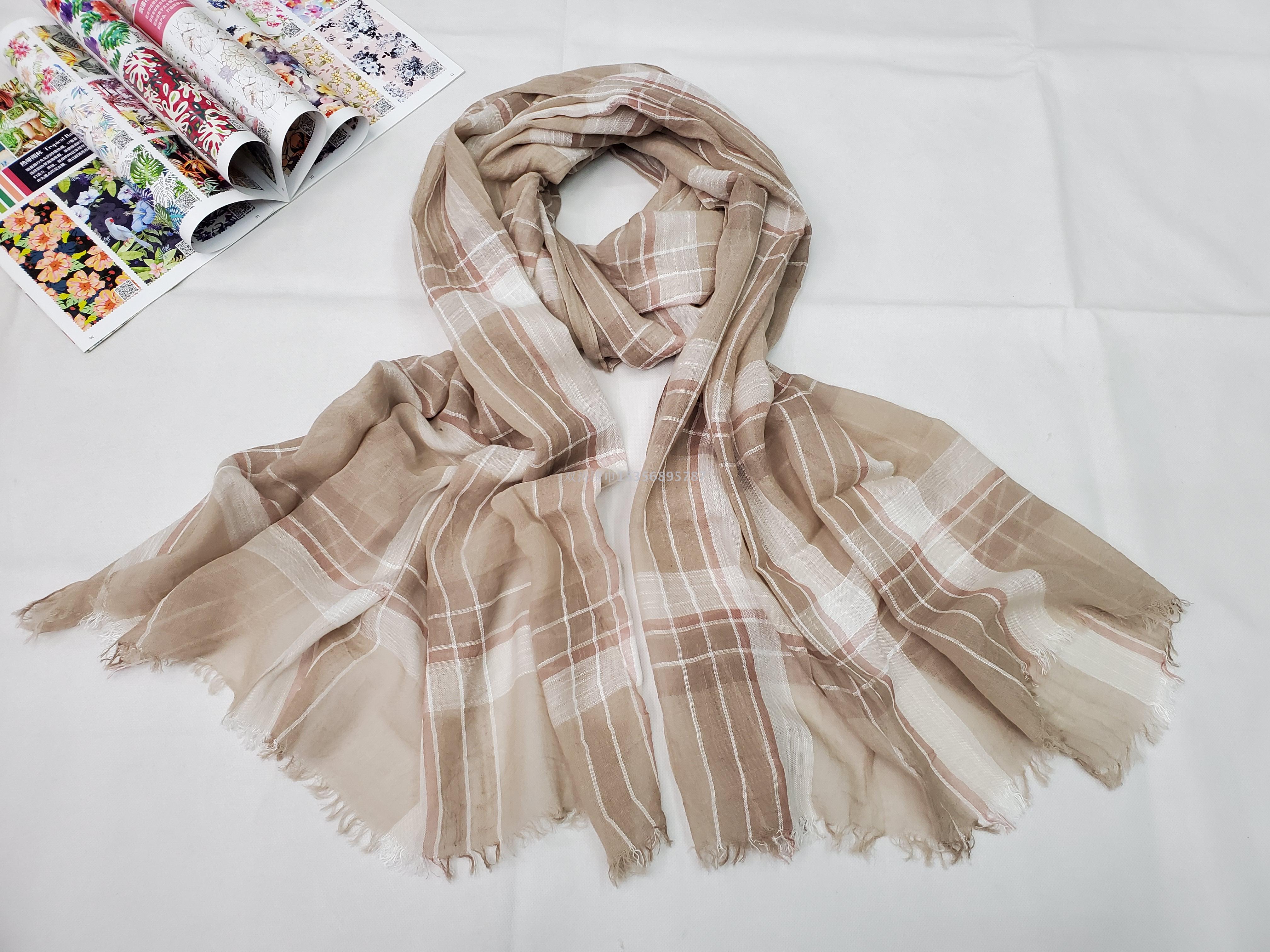 围巾白底实物图