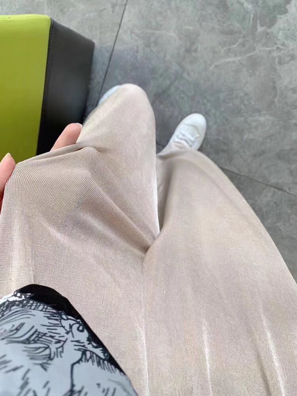 Za Ice Silk wide-leg pants for women's summer, new high-waisted vertical stripe loose, slimming, straight leg with a drooping effect, Korean-style casual pants Application Scenario