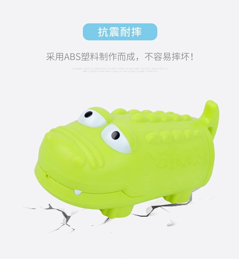 Factory direct sales: Summer swimming pool water play children's best-selling pull-out crocodile shark water pump gun small water gun toy full figure