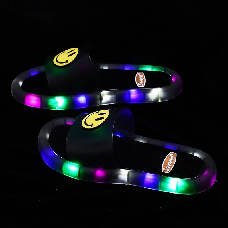 Wholesale of new summer men's and women's indoor and outdoor soft-soled anti-slip smiling children's luminous slippers for Zhongda Children Application Scenario