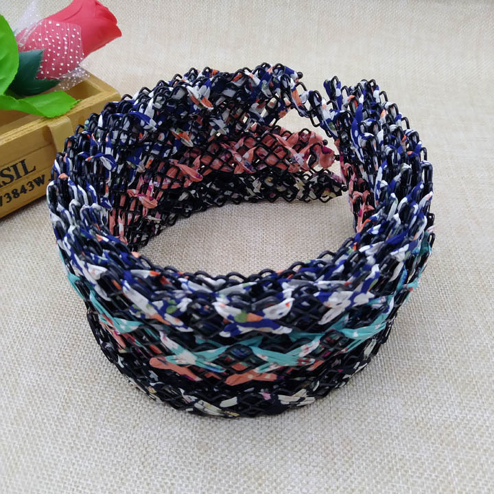 Wholesale of A1012 square wavy steel wire head buckles, hair accessories, hair bands and hair combs in Yiwu 2-yuan store Item Picture