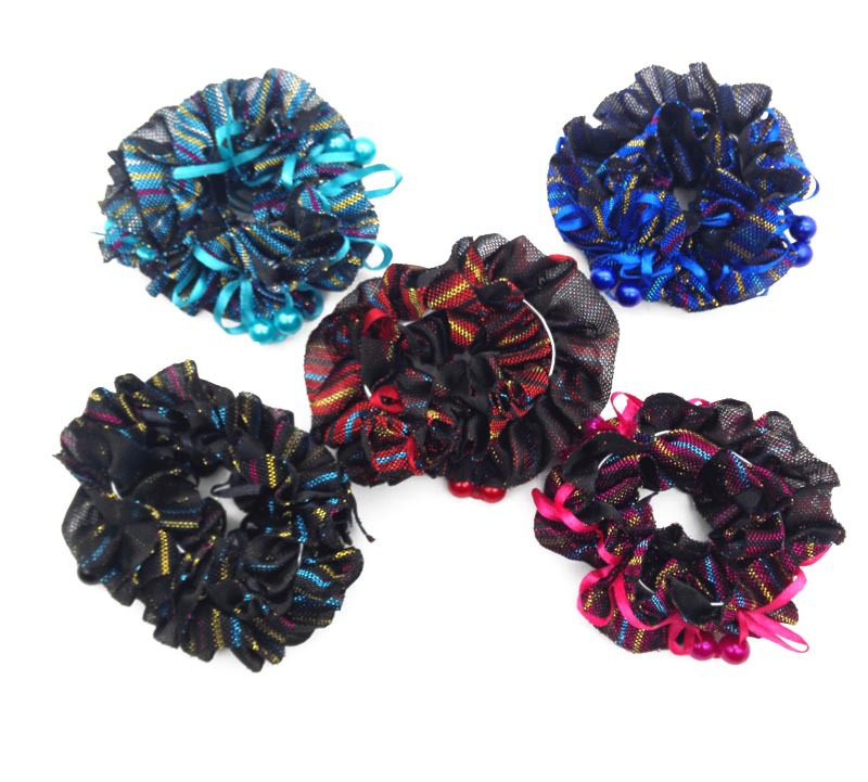 A3211 Mixed lace pearl hair band, thick hair tie, large headpiece, hair flower, bun, 2-yuan store hair accessory Application Scenario