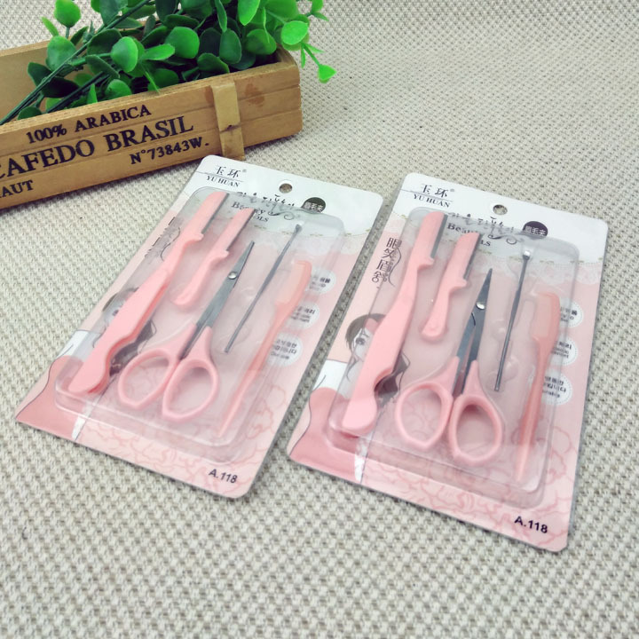 محل لبيع معدات قصّ الأعذار المؤلف من خمس قطع من الأدوات H1425. Item Picture