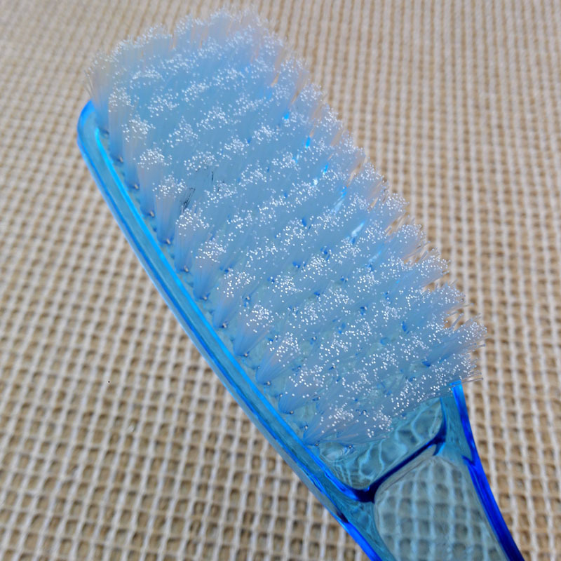 D2322 Transparent handle shoe brush, soft bristle laundry brush, board brush, cleaning brush, multi-functional creative transparent brush, Yiwu Application Scenario