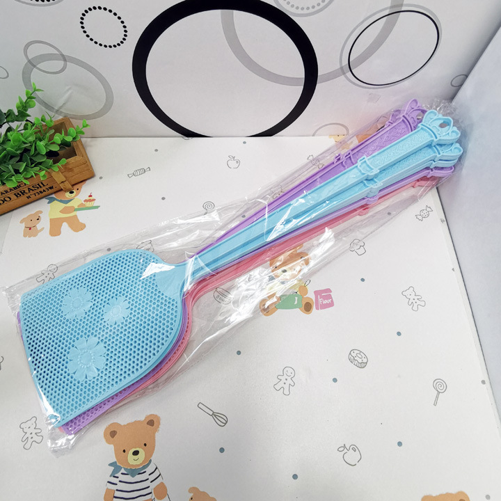 D1312 High-quality fly swatter, summer hot sale, daily necessities, household items, general merchandise wholesale in Yiwu 2 details Picture