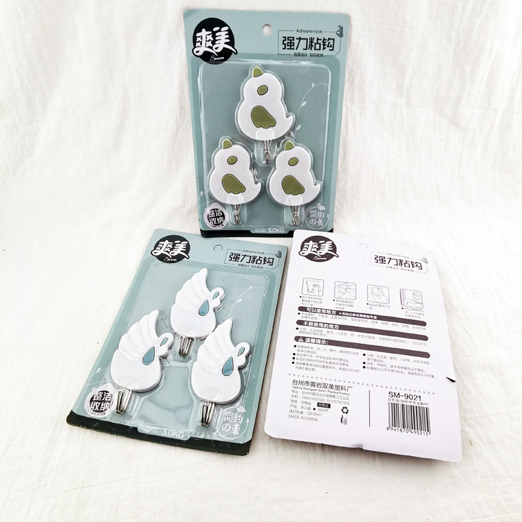 N2124 9021 cartoon three sticky hooks, suction cup hooks, hooks, sticky hooks and coat hooks are available for wholesale at a 2-yuan store in Yiwu details Picture