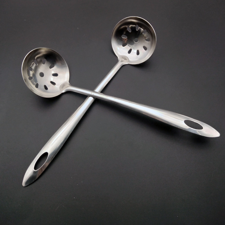 D1921 Premium stainless steel thickened strainer, soup spoon and tableware are available for wholesale at a 2-yuan store in Yiwu Specification image