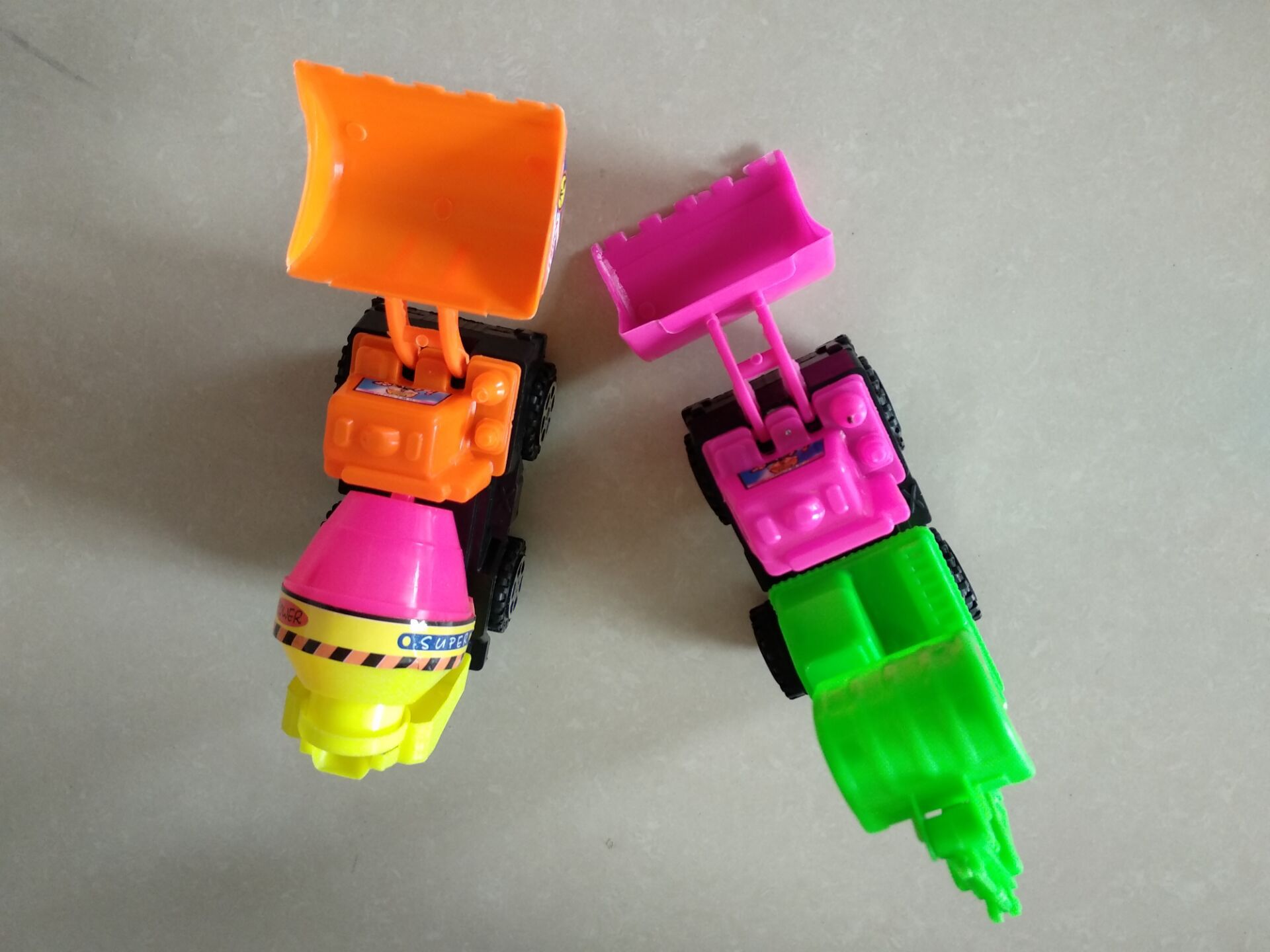 F1641 yellow bulldozer, engineering vehicle model car, children's toys, two-person store, street stall, night market, distribution and purchase Application Scenario
