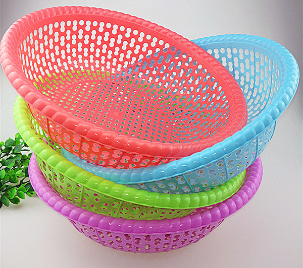 I2245 New 8-shaped large vegetable basket with blue plastic basket, a gift for sale at the 2-yuan store in Yiwu Application Scenario