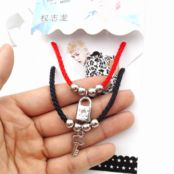 A2722 Yangyang non-mainstream bracelet and bracelet Accessories Wholesale Yiwu 2-yuan Store Daily Necessities Street Stall Night Market Item Picture