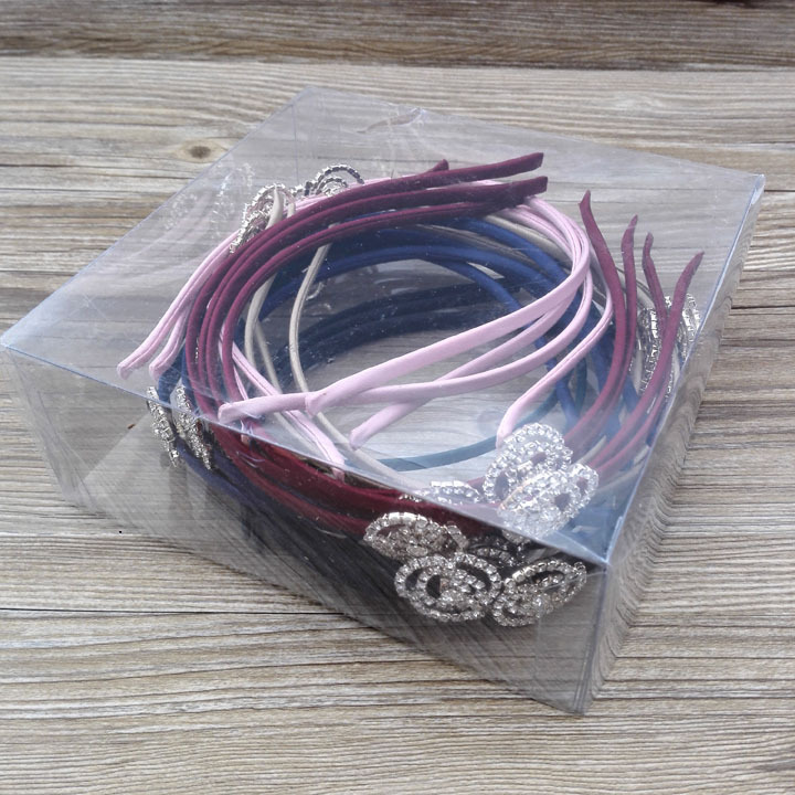 مقطوعات من طراز A26224 من محلات بيع مجمجرات أو مجمّعات شعر بقيمة 2 دولار Item Picture